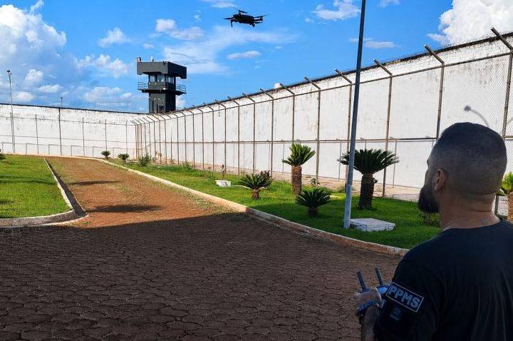 Polícia Penal utiliza drones para ampliar a vigilância na Penitenciária de Dourados