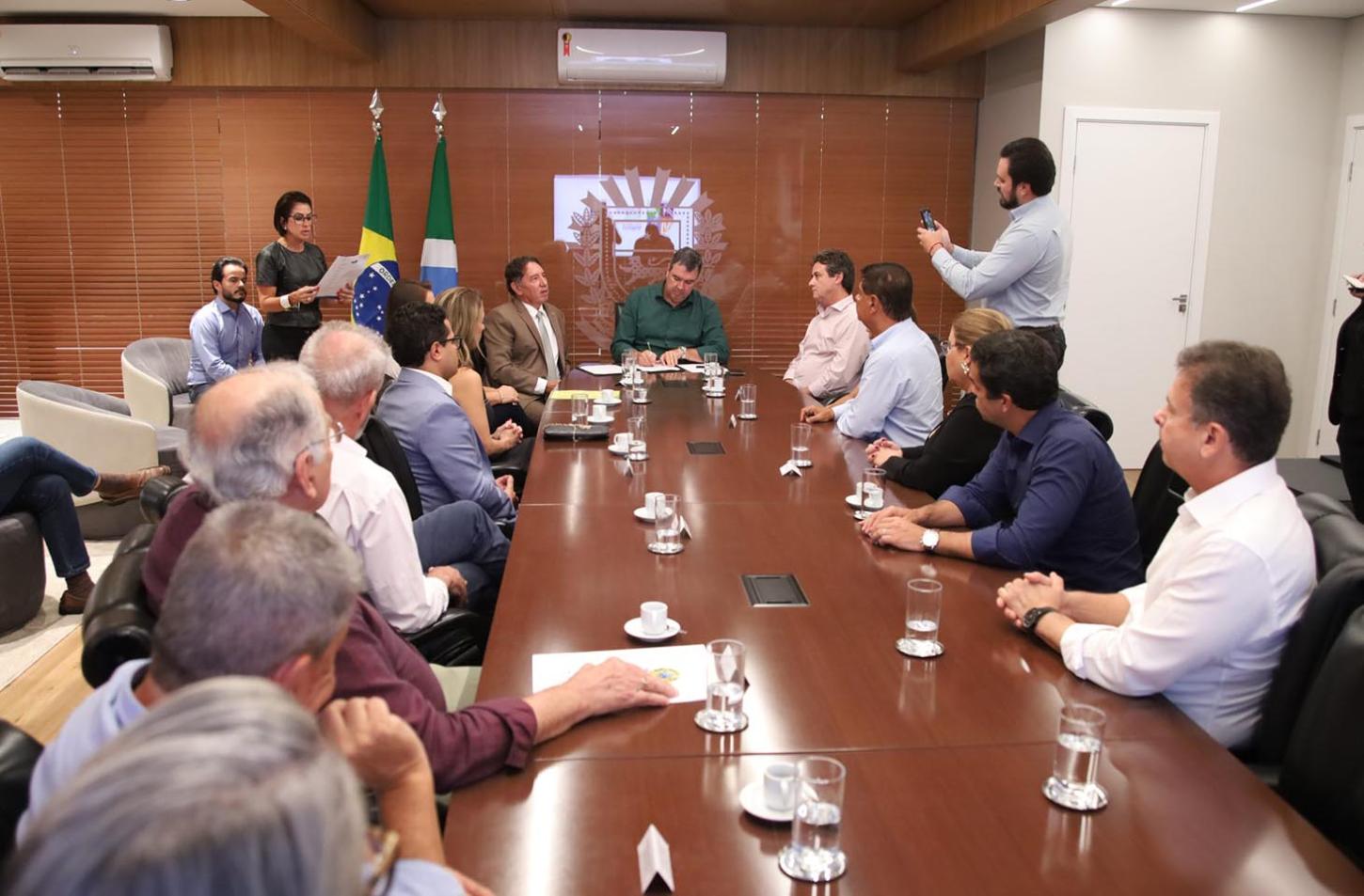 R$ 25 mi da bancada: Governador cobra mudança estrutural e no modelo de gestão da Santa Casa