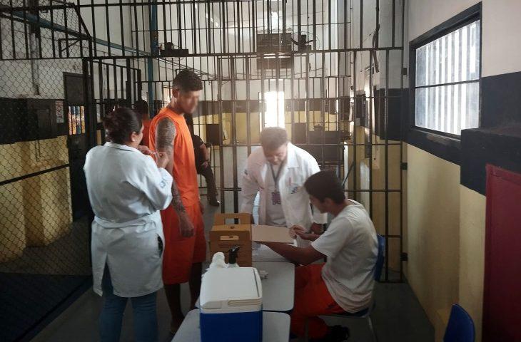 Campanha de vacinação contra Influenza avança nas unidades penais de Mato Grosso do Sul