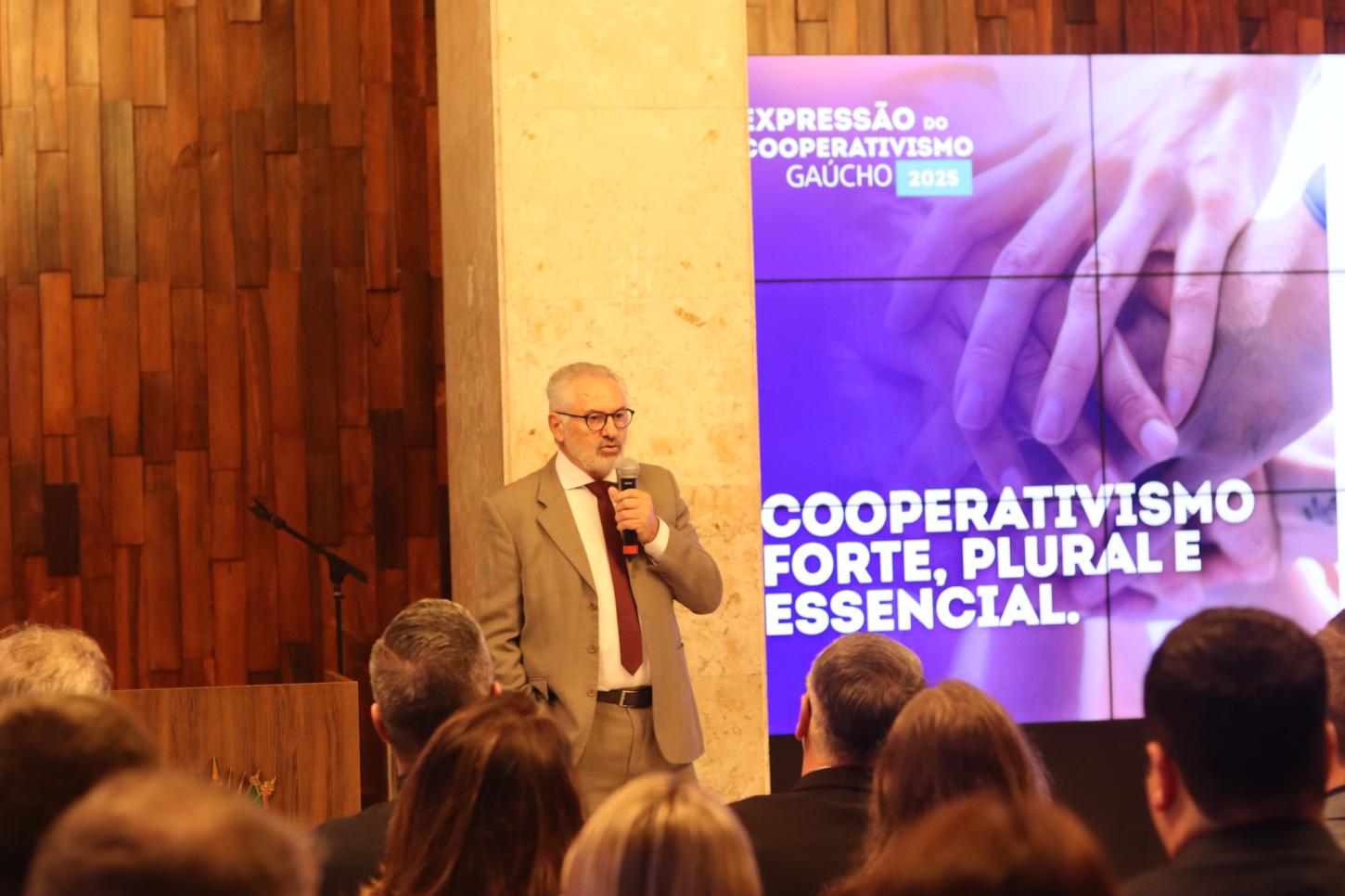 Sistema Ocergs celebra Ano Internacional das Cooperativas e conclusão do 2º Curso de Educação Política